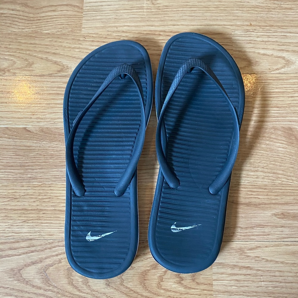 Women’s Nike Flip Flops